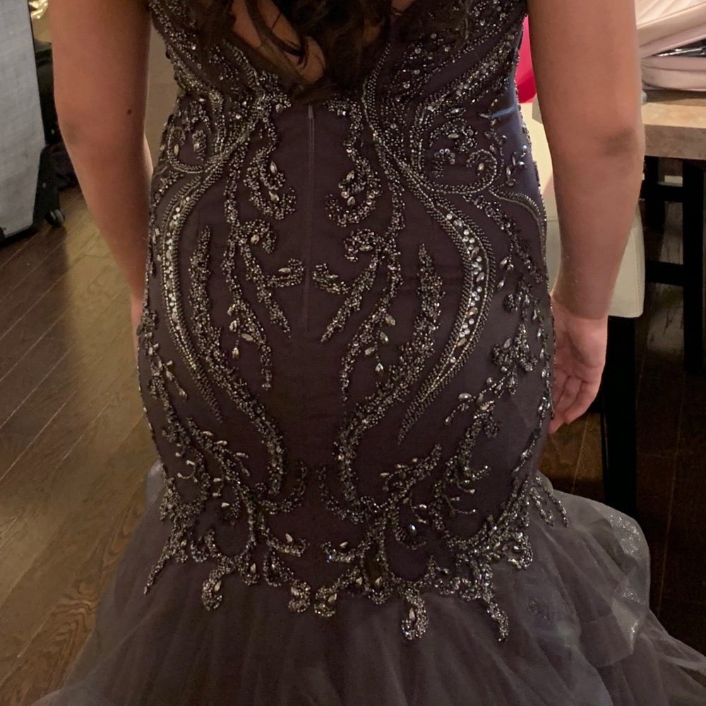Prom / Pageant Dress - Picture 2 of 4